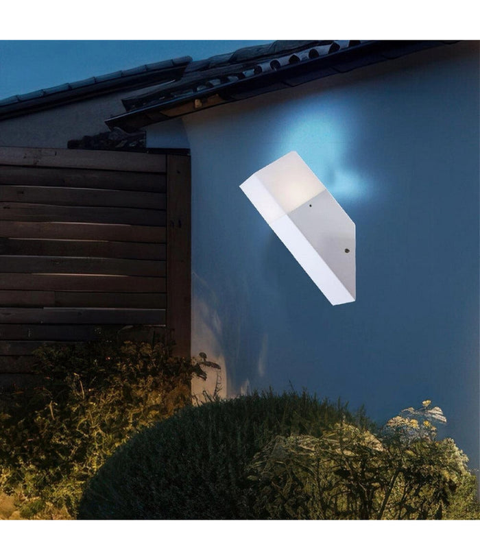 Applique A Muro Obliquo Esterno Attacco E27 In Alluminio Lampada Parete Ip44 B250  Bianco       