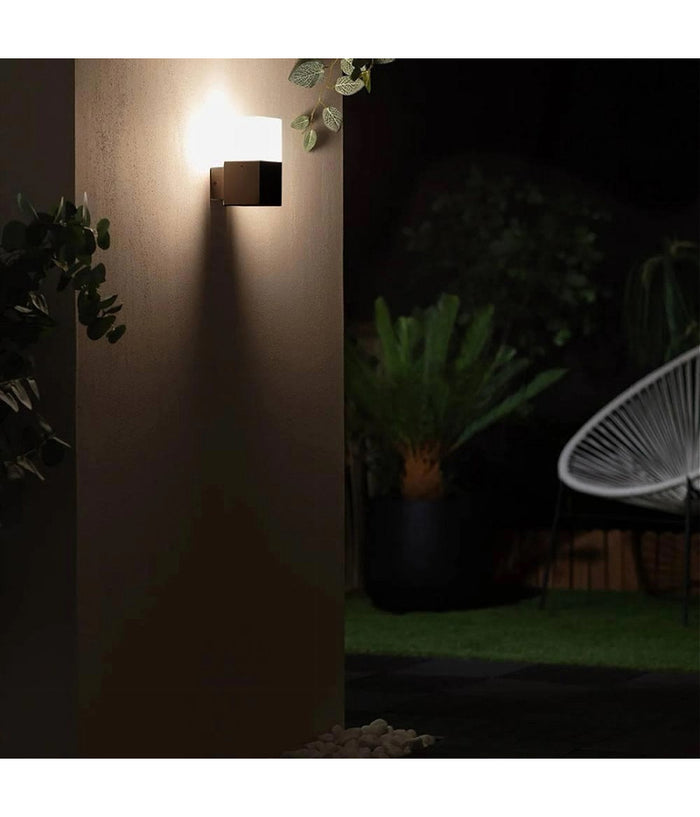 Applique A Muro Per Esterno Lampada Da Parete In Alluminio Attacco E27 Ip44 B160  Nero       