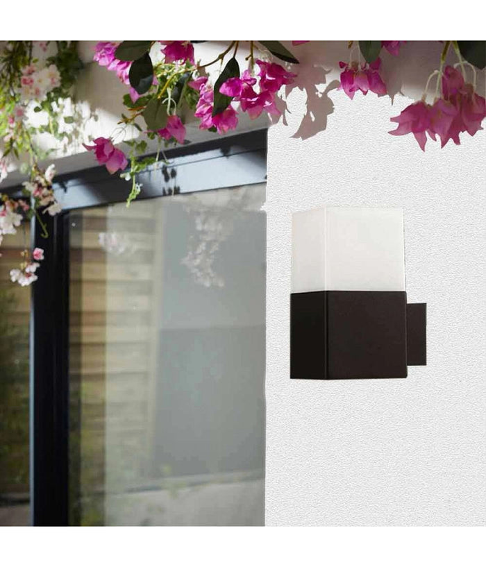Applique A Muro Per Esterno Lampada Da Parete In Alluminio Attacco E27 Ip44 B160  Nero       