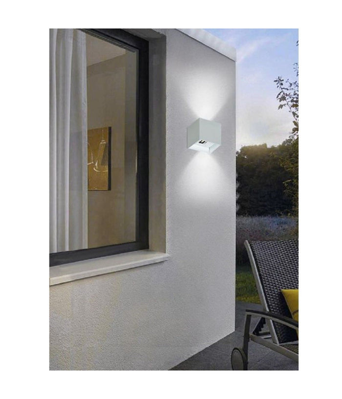 Applique Da Parete 52 Led 22 W Per Esterno Doppia Emissione Luminosa Ip65 Es66-b         