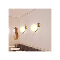 Trade Shop - Applique Da Parete Con Sfera In Vetro Bianco Attacco E27 Metallo Oro Lampada 32804         