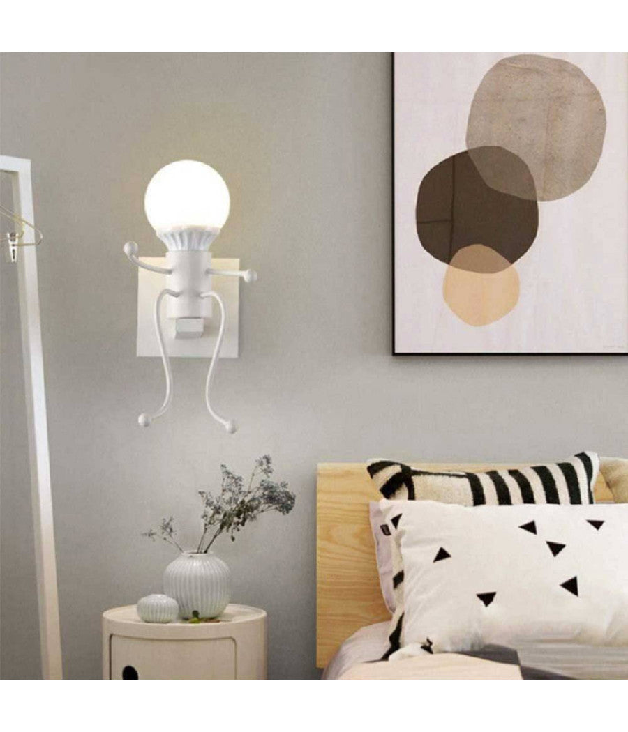 Applique Da Parete Decorativo Forma Di Omino Seduto In Metallo Attacco E27 Aq51  Bianco       