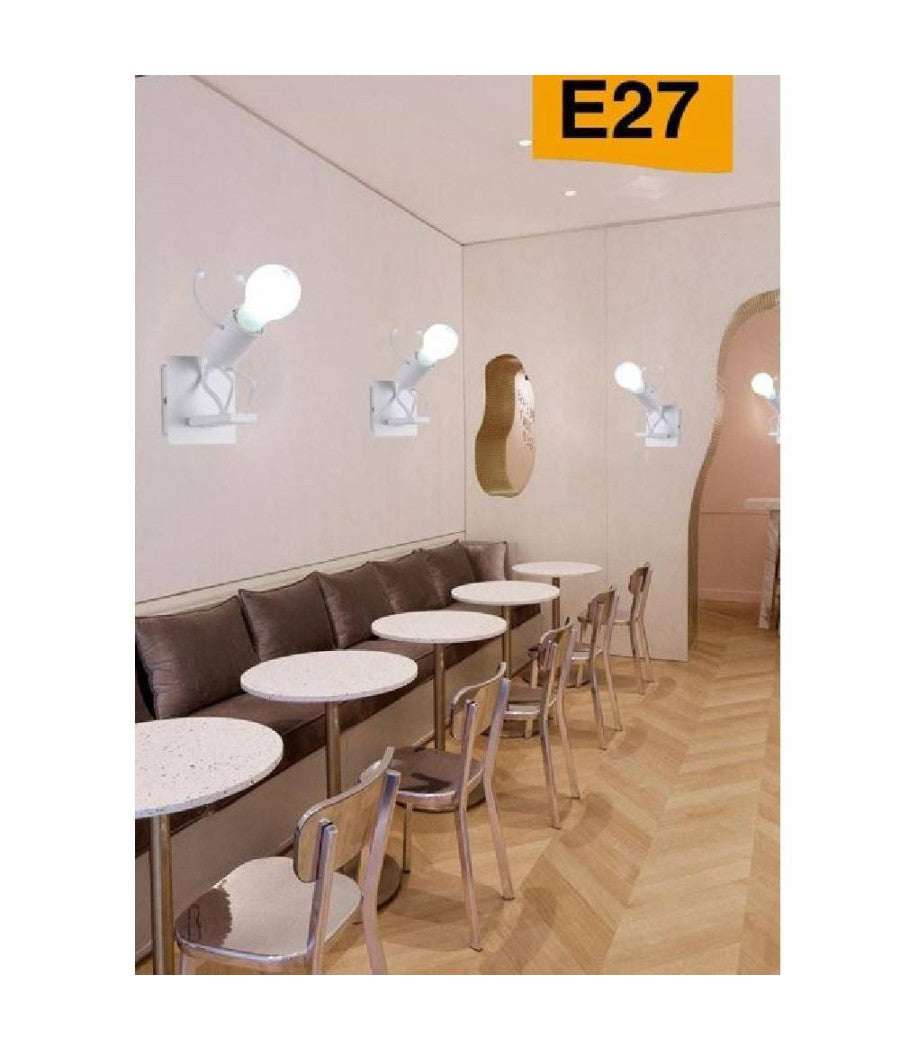 Applique Da Parete Decorativo Forma Omino Che Salta In Metallo Attacco E27 Aq50  Bianco       