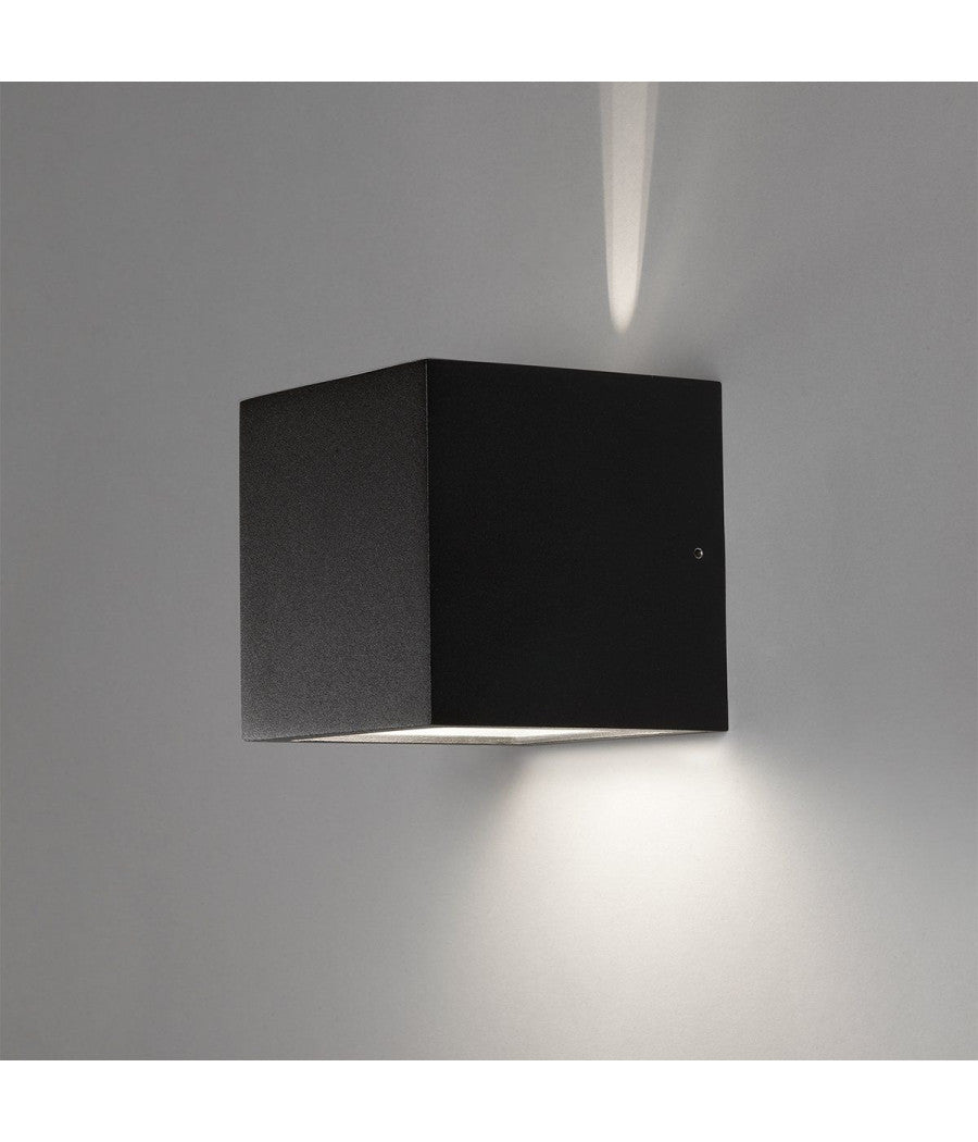 Applique Led Cubo Nero Lampada Da Parete 5w 750lmn Luce Regolabile Updown Ip65         