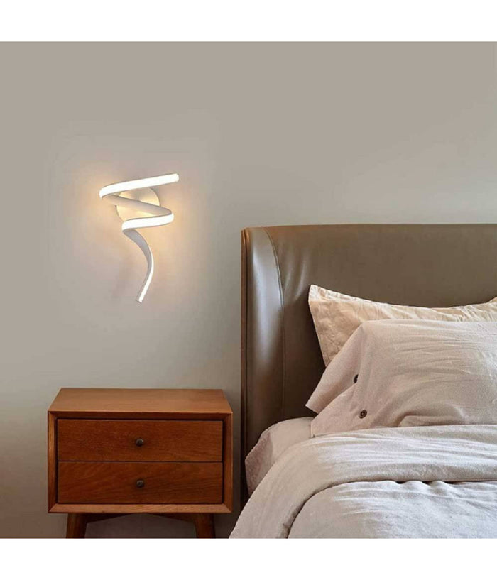 Applique Led Curvo 10 W Lampada Da Parete Stilizzata 3 Colorazioni Luce Aq19-3c         