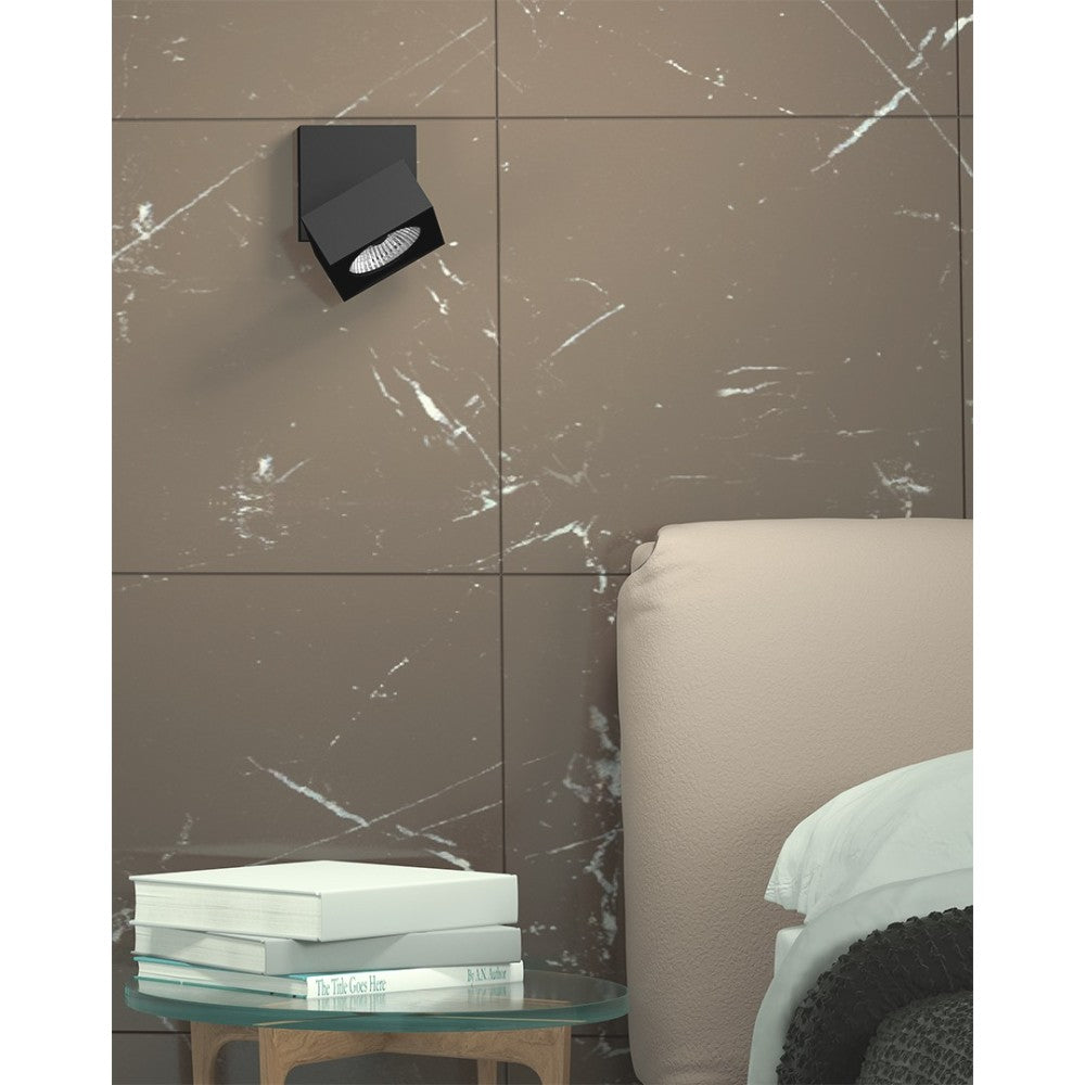 Applique Mini Rubyc Tricolore da 7w a led orientabile quadrata nera