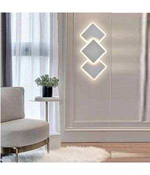 Applique Moderno Triplo Rombi A Led 14w Da Parete 3 Colorazioni Di Luce Aq31-b3c         