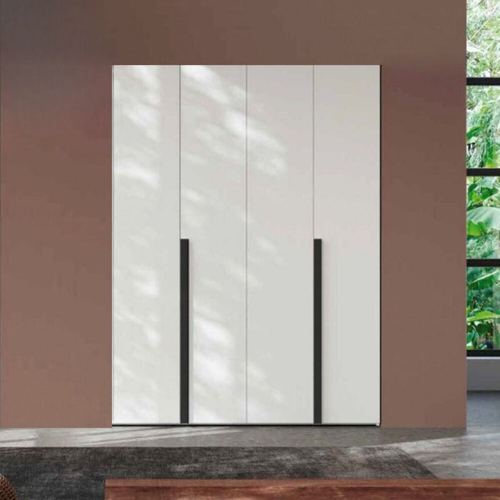 Armadio 4 ante battenti bianco portland e maniglie nero opaco Coco 185x60,3x250h
