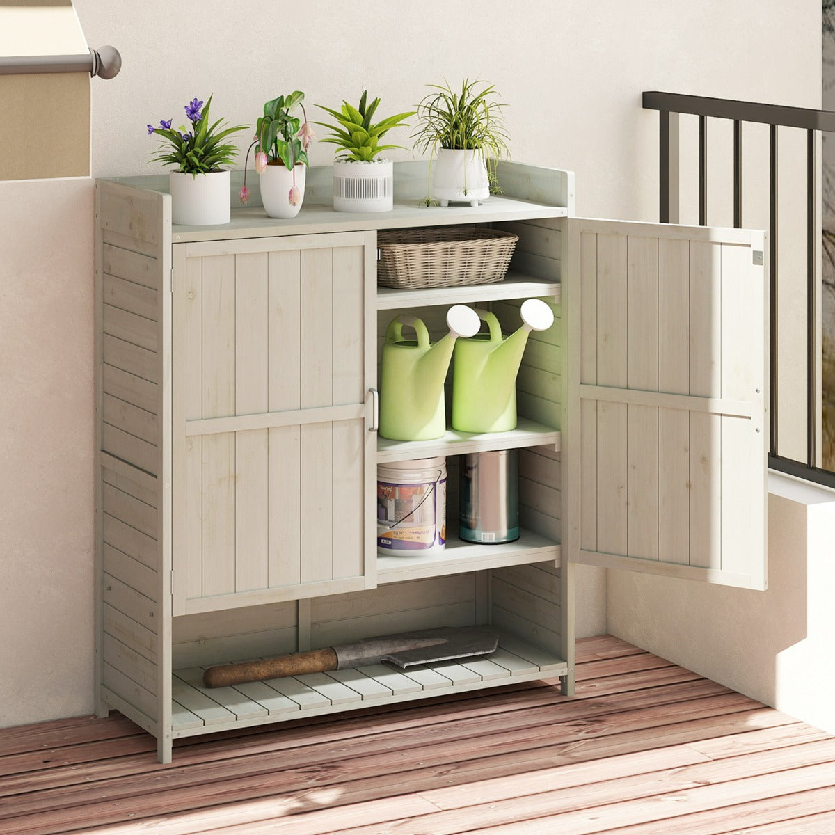 Mobile in legno massello per patio con ripiani rimovibili e 2 ante-Armadio da giardinaggio da esterno con ripostiglio