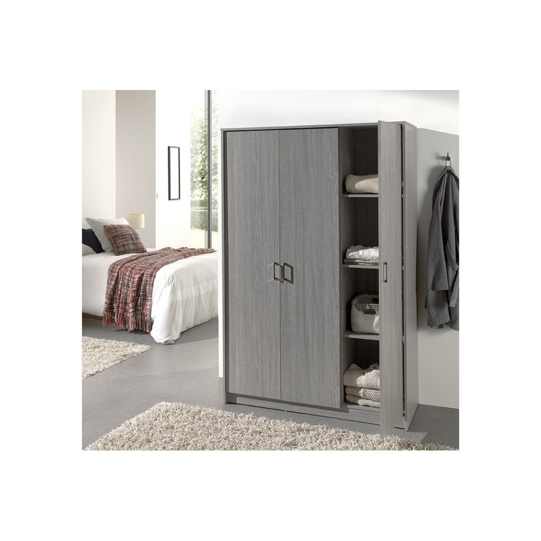 Armadio a 3 ante colore rovere collezione REY. Guardaroba ideale per il tuo ingresso o la tua lavanderia.