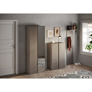 Armadio con 2 ante e 1 specchio con 8 ripiani regolabili, collezione KEY, colore marrone e rovere.