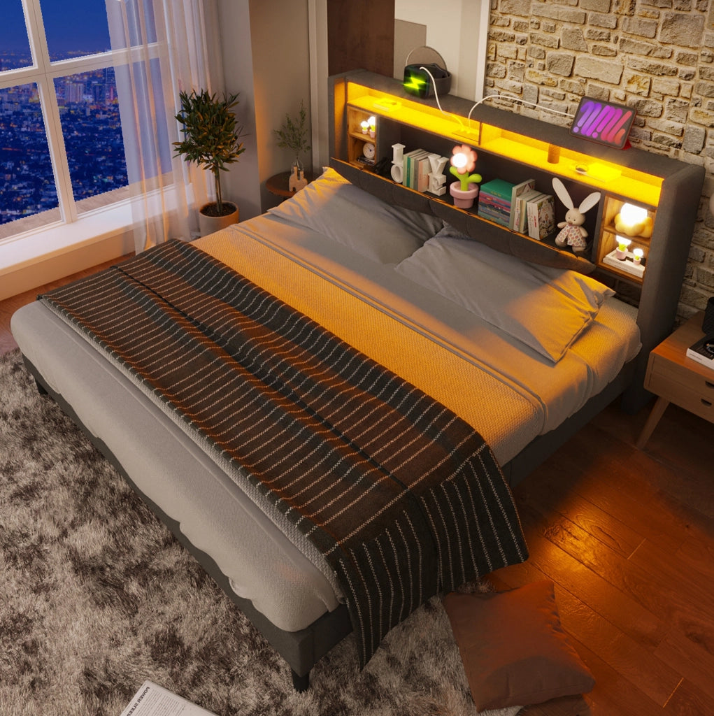 Letto imbottito ULEVR 140x200 cm con testiera contenitore, LED e 2 USB + 2 prese, grigio