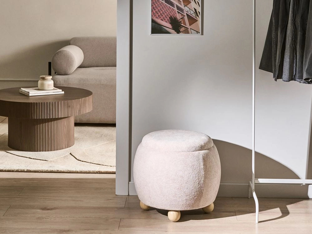 Pouf beige chiaro rivestito in bouclé con contenitore Accessorio Soggiorno Camera da letto