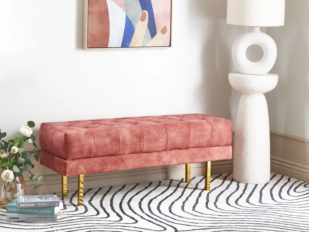 Panca Rosa Tessuto imbottito Velluto Accento di metallo Gambe d'oro Panca da letto Sgabello