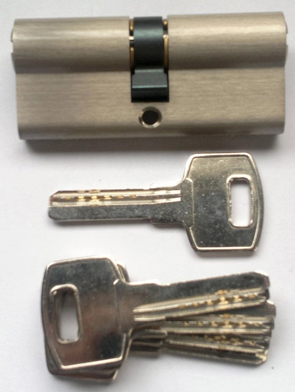 CILINDRO DI SICUREZZA MM.60 (30-30) SUPER MATRA CON 5 CHIAVI PIATTE E CORREDATI CON CARTA DI PROPRIETA'
