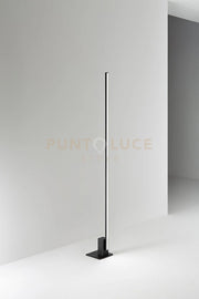 Piantana in metallo colore nera Syncro LED 30W CCT 3000K 4000K 6000K CRI?80 220-240V 50/60Hz 2700Lm dimmera a pedale