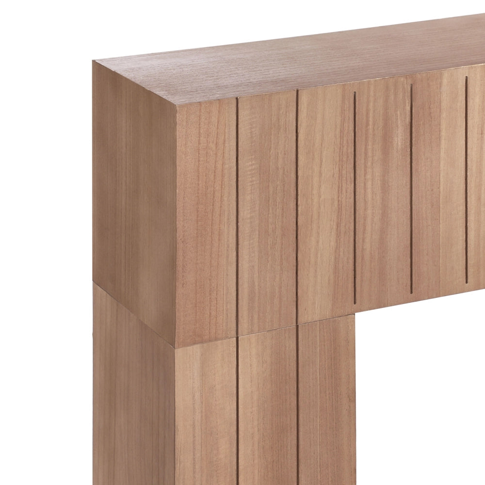 Cornice camino in legno chiaro per soggiorno decorazione stile moderno