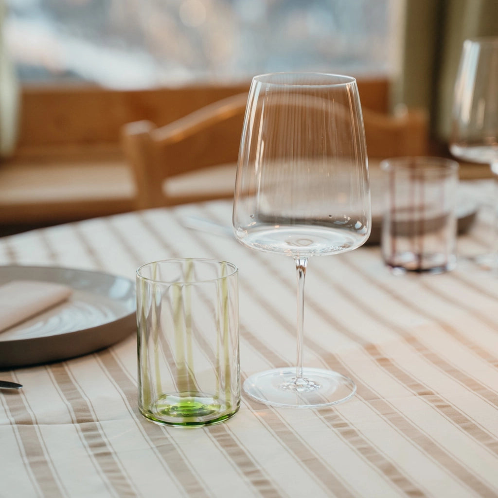 Zafferano Calice Altopiano per Vini Rossi Importanti in Vetro Sonoro Superiore, Set da 6 Pezzi, Capacità 67 cl, Design Moderno e Sofisticato