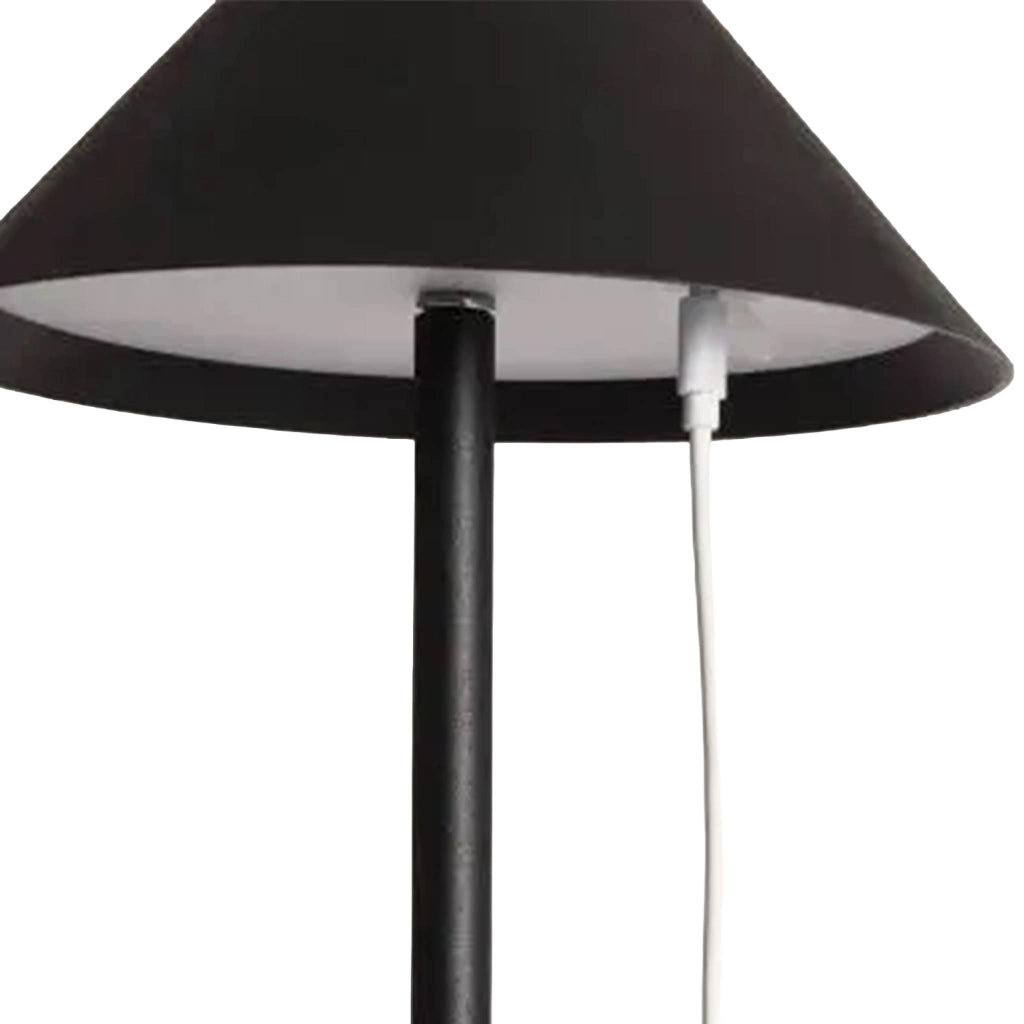 Lampada da terra in metallo per interni, nero