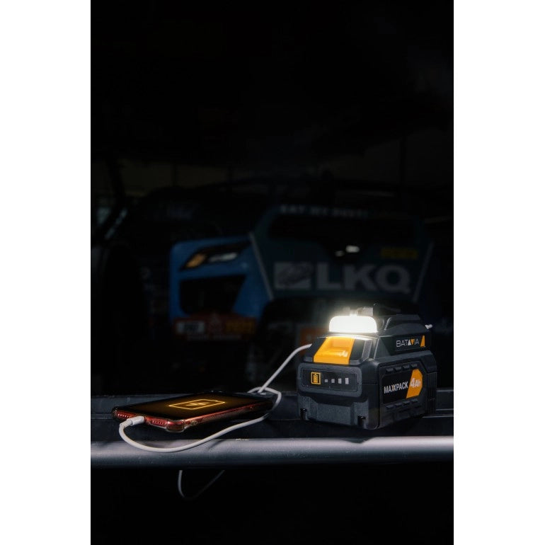 BATAVIA Batteria Adattatore USB e Torcia 18V MAXXPACK | escl. Caricabatterie