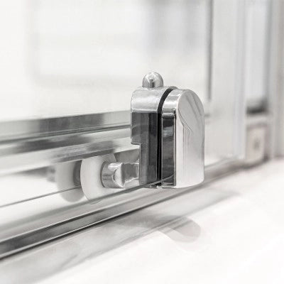 Box doccia 70x70 angolare doppio scorrevole con vetro temperato trasparente e profili cromo Geo