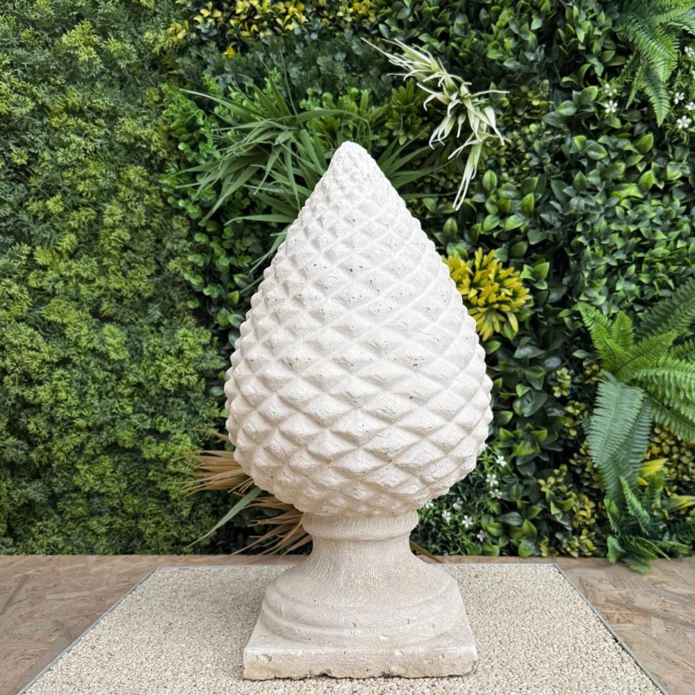 Pigna salentina cemento bianco 19 x 19 x h.46 cm arredo giardino esterni