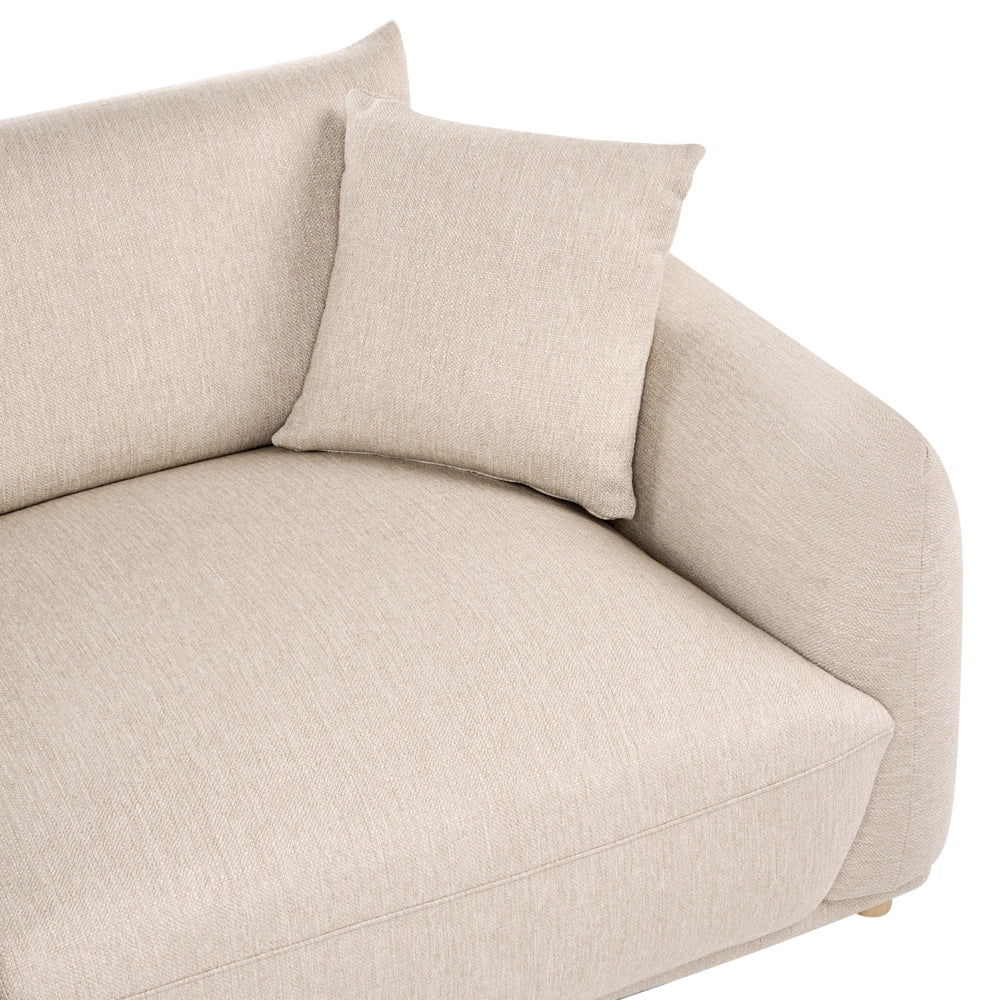 Divano a 3 posti in tessuto beige con cuscini decorativi e gambe in legno divano moderno per soggiorno