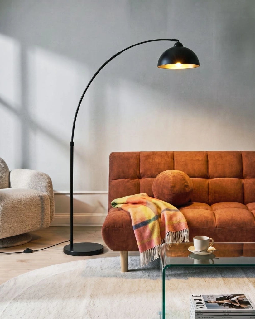 Lampada da terra a braccio struttura in metallo e paralume regolabile nero in stile moderno per soggiorno e camera da letto