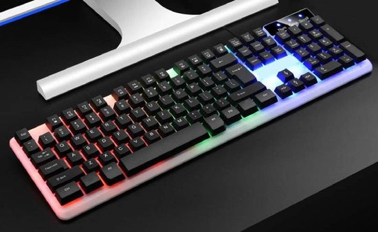 Tastiera illuminata con sensazione meccanica soffice, adatta per uso domestico, gaming e ufficio (nero).