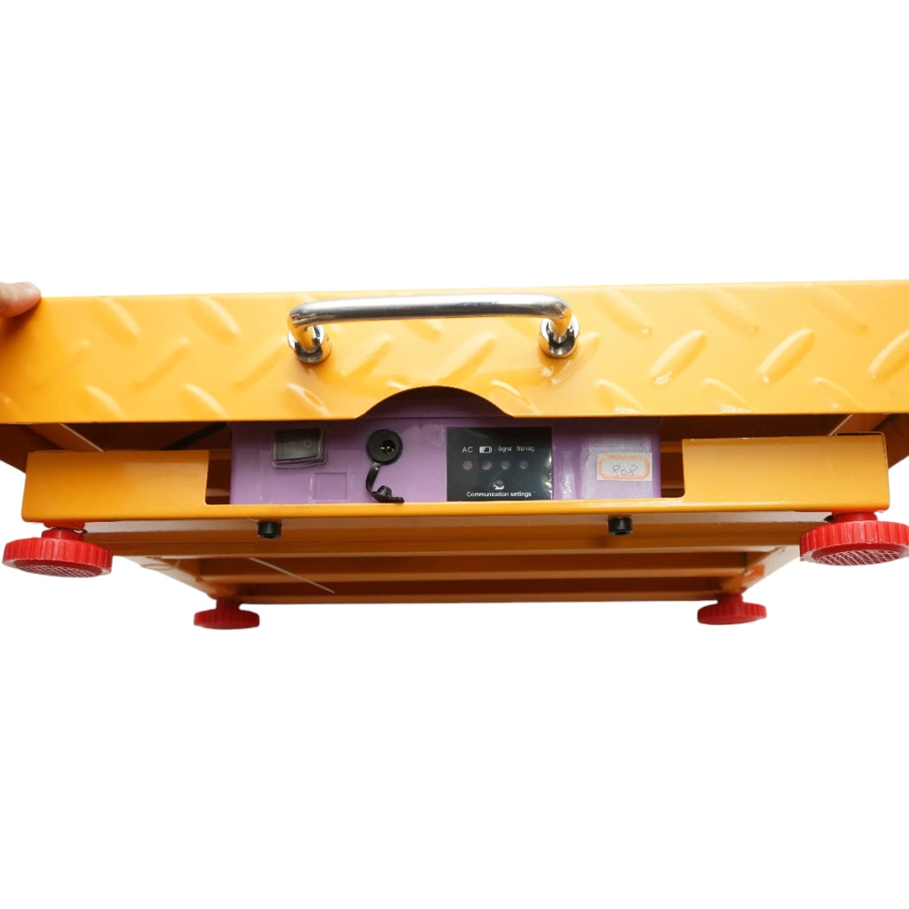 Bilancia elettronica da pavimento senza fili, tipo a piattaforma, 32x42 cm con display WiFi, portata massima 150 kg.