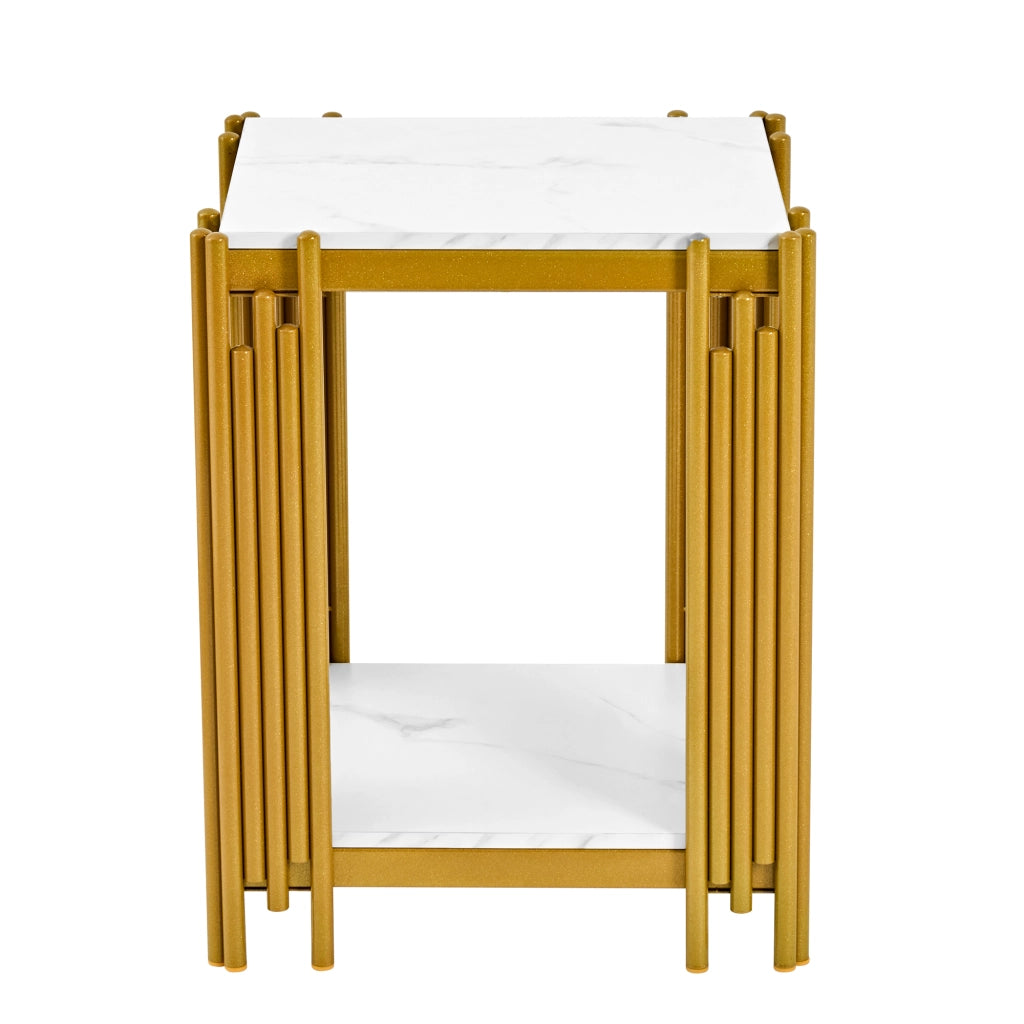 Comodino con 2 ripiani in MDF e metallo effetto marmo bianco e oro per camera da letto e soggiorno 43 × 40 × 55 cm