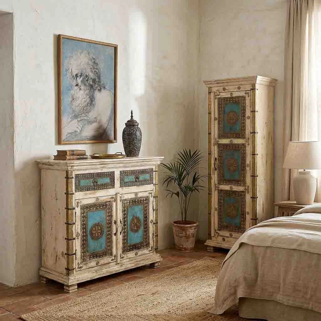 Armadio artigianale in legno bianco, 53x40x149h cm