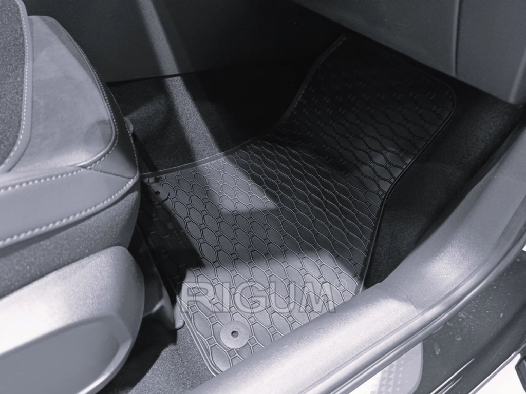 Tappeti in gomma per Seat Leon eTSI 04/2020-, Leon 2020- eTSI Sportstourer Hybrid