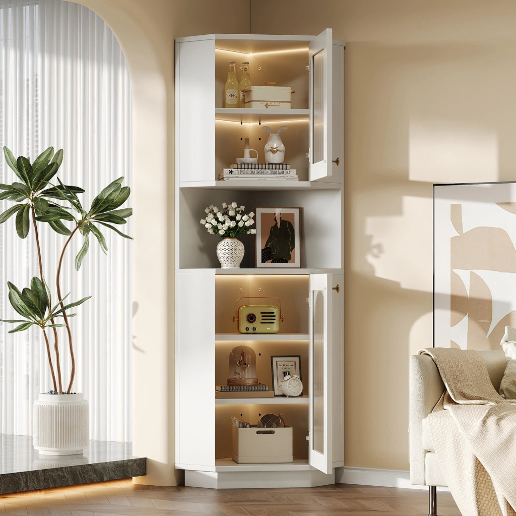 Mobile bagno angolare ULEVR bianco in MDF con luce interna, anta in vetro modellato e ripiani regolabili