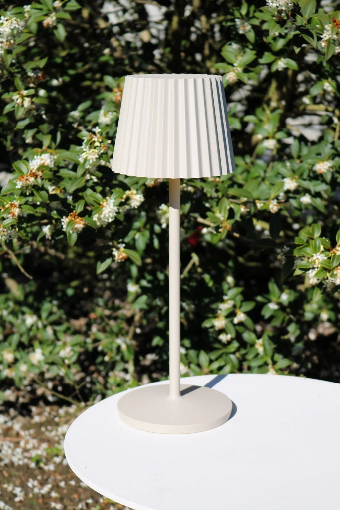 Lampada da tavolo outdoor ricaricabile LED 2W crema Lucide