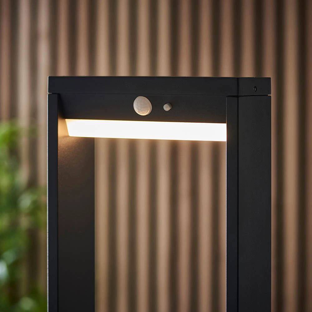 Paletto solare LED 5,8W PIR crepuscolare 80cm nero Endon