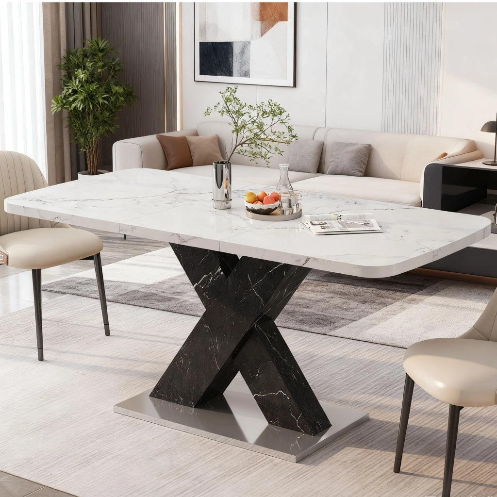 Tavolo allungabile da pranzo rettangolare con piano effetto marmo bianco e gambe nere a X, per sala da pranzo