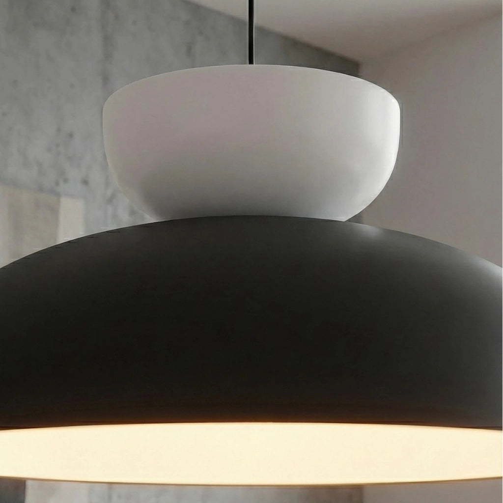 Lampada a sospensione MEGA con cupola bicolore nero e bianco