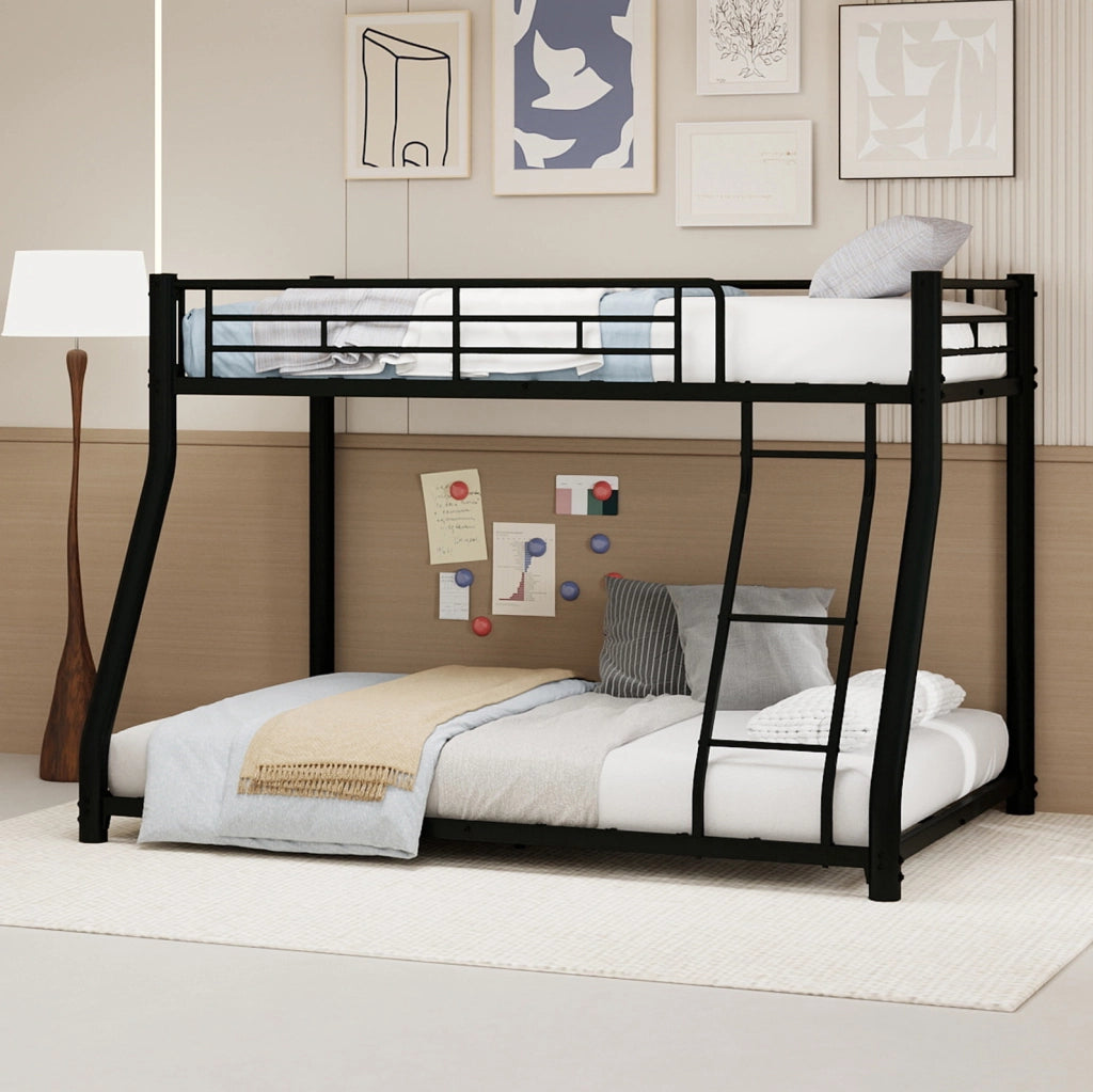 Letto a castello 90x190 cm e 140x190 cm con scala e sbarre di sicurezza in ferro nero