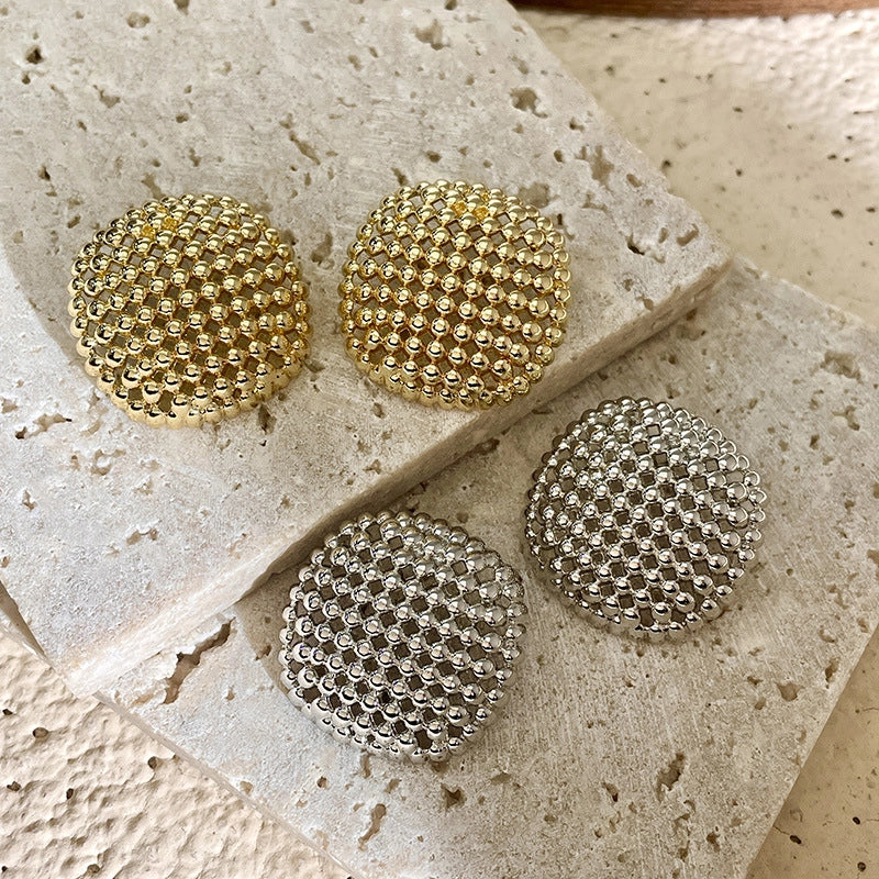 Orecchini rotondi traforati da donna, in argento, di alta gamma, orecchini a perno in metallo di design di nicchia