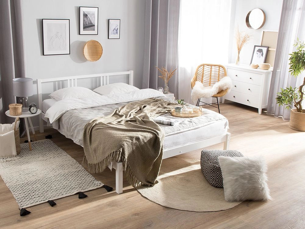 Letto in Legno di pino Bianco con Rete a Doghe Stile Classico 140 x 200 cm