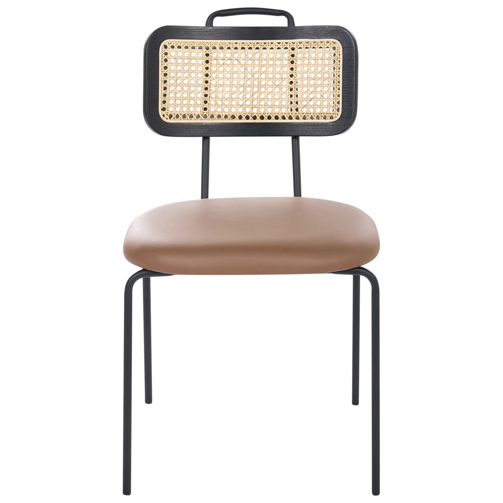 Set di 2 sedie da pranzo con seduta in ecopelle marrone, schienale in rattan PE, gambe in ferro, senza braccioli, cappucci protettivi, design boho moderno