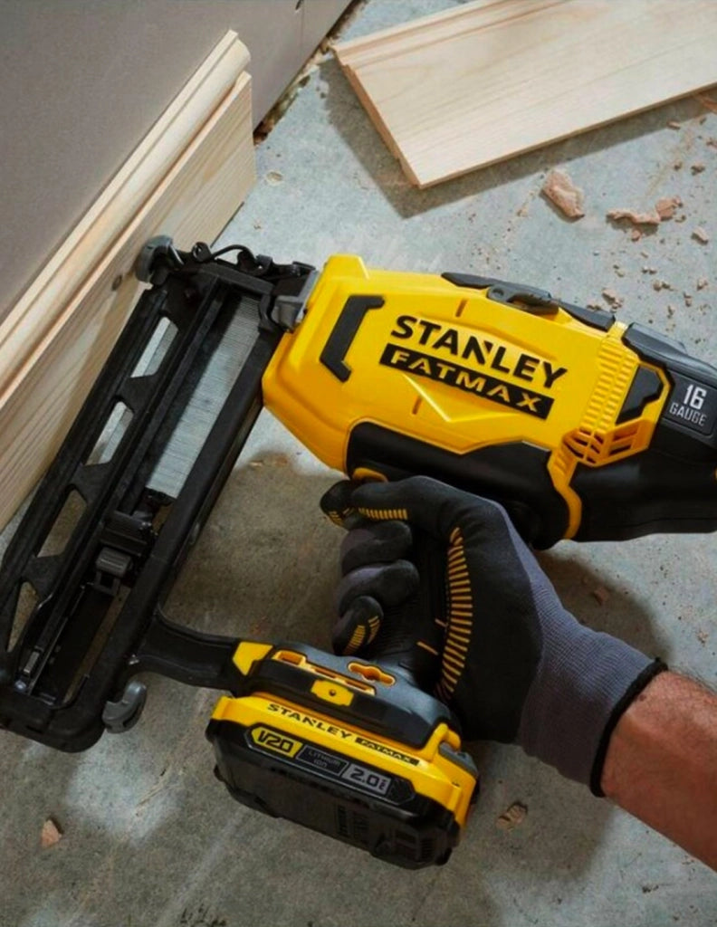Chiodatrice STANLEY FatMax SFMCN616B (Solo corpo)