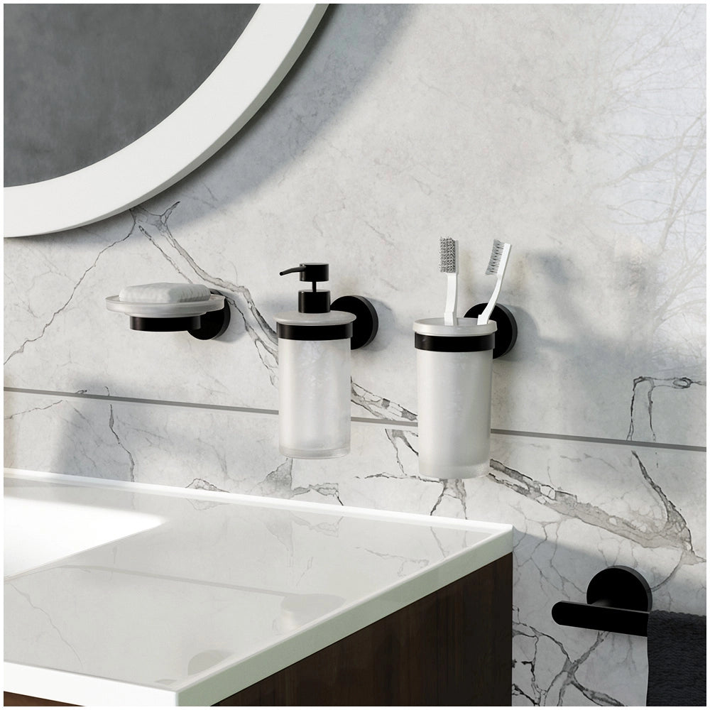 Bicchiere porta spazzolino a muro nero opaco linea Chic Black