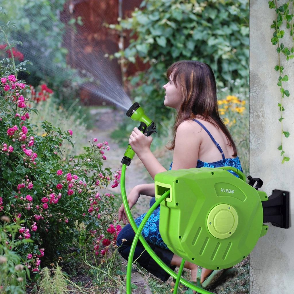 Easycomfort Avvolgitubo da Giardino Retrattile con Tubo dell'Acqua 20 m, Rullo Avvolgitubo da Parete Girevole a 180°, Avvolgitubo Automatico Tubo da Giardino per Irrigazione in plastica, Verde