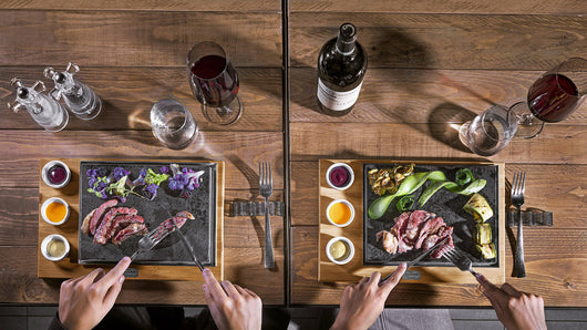 Pietra Lavica 20x25 cm con Ciotole e Supporto in Legno di Bamboo