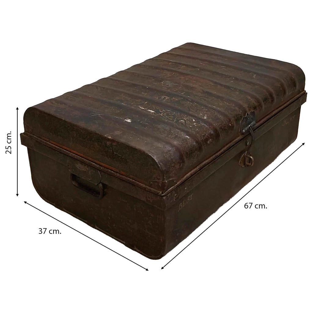 Valigia artigianale in metallo, 67x37x25h cm