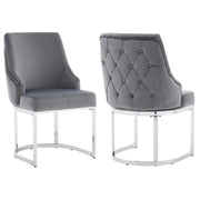 Set di 2 sedie da pranzo in velluto con schienale trapuntato e gambe metalliche in grigio e argento