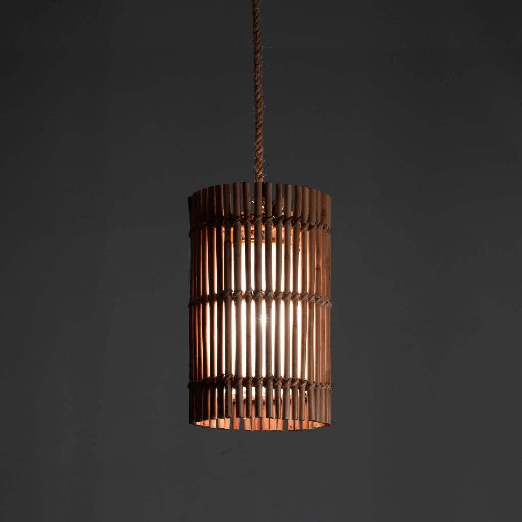 Lampadario a filo in rattan colore naturale per esterno