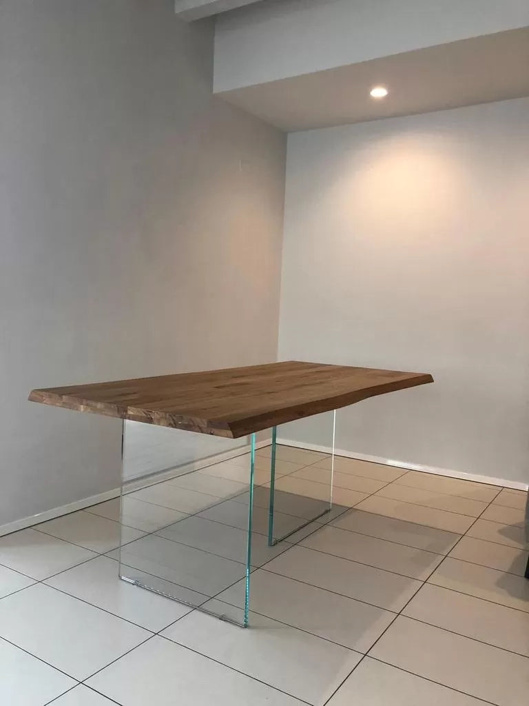 Tavolo fisso in legno rovere massello 250x100  spessore 4 cm e gambe in vetro (811) - Mobili 2G